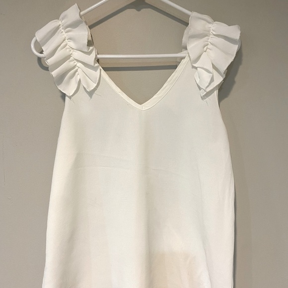 Mia and Tess Sleeveless ruffle blouse Size Small - Picture 1 of 5